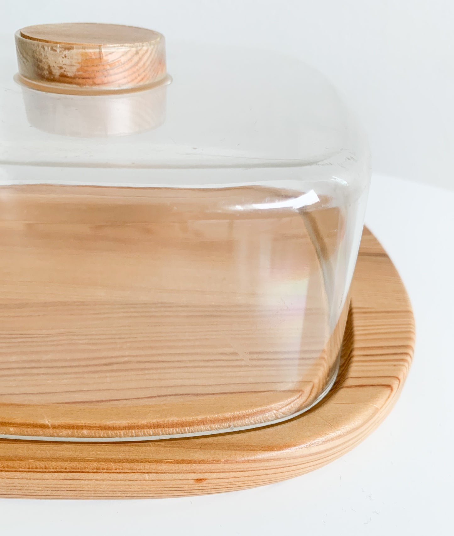 Bistro cheese keeper by Lindholm, Finland