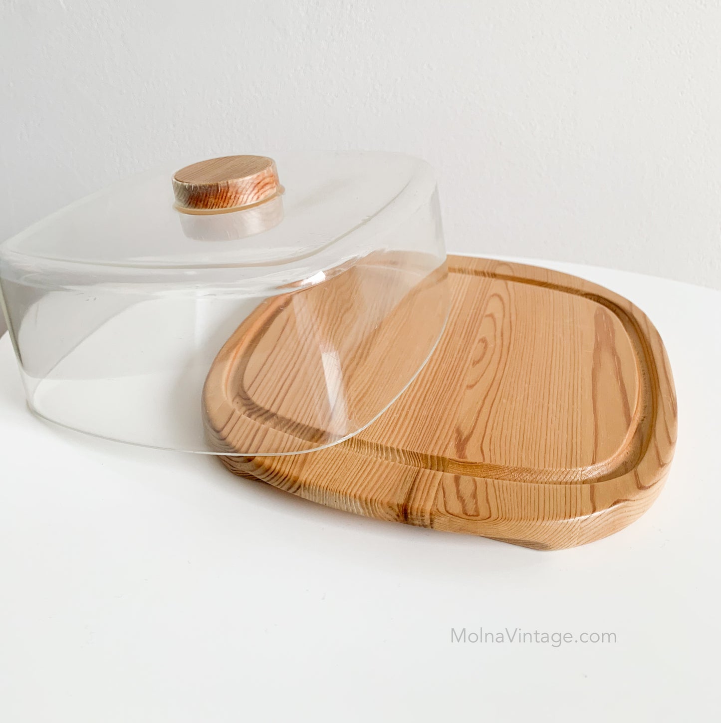 Bistro cheese keeper by Lindholm, Finland