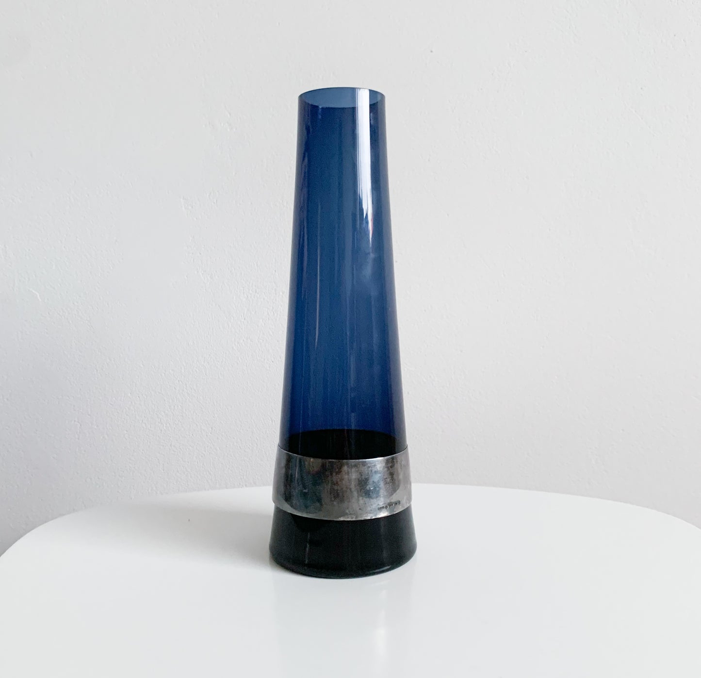 Vase SH105 by Saara Hopea, silver decor | Nuutajärvi