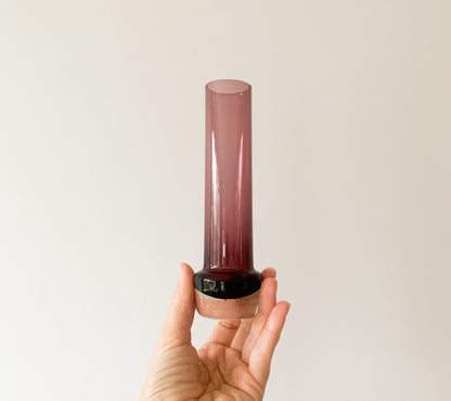 Modernist glass vase by Tamara Aladin | Riihimaen lasi