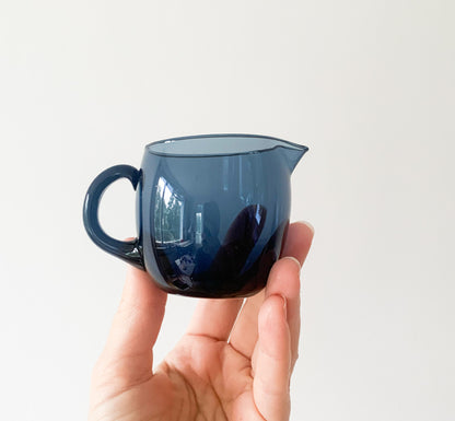 Petrol blue glass creamer | Tapio Wirkkala Iittala