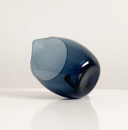 Petrol blue glass creamer | Tapio Wirkkala Iittala