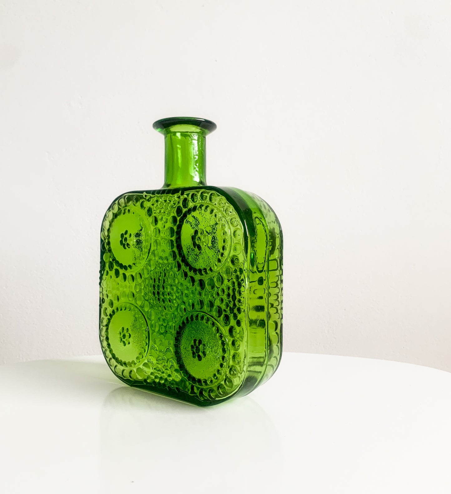 Nanny Still, Riihimäki | Grapponia Green Art Glass Vase Bottle