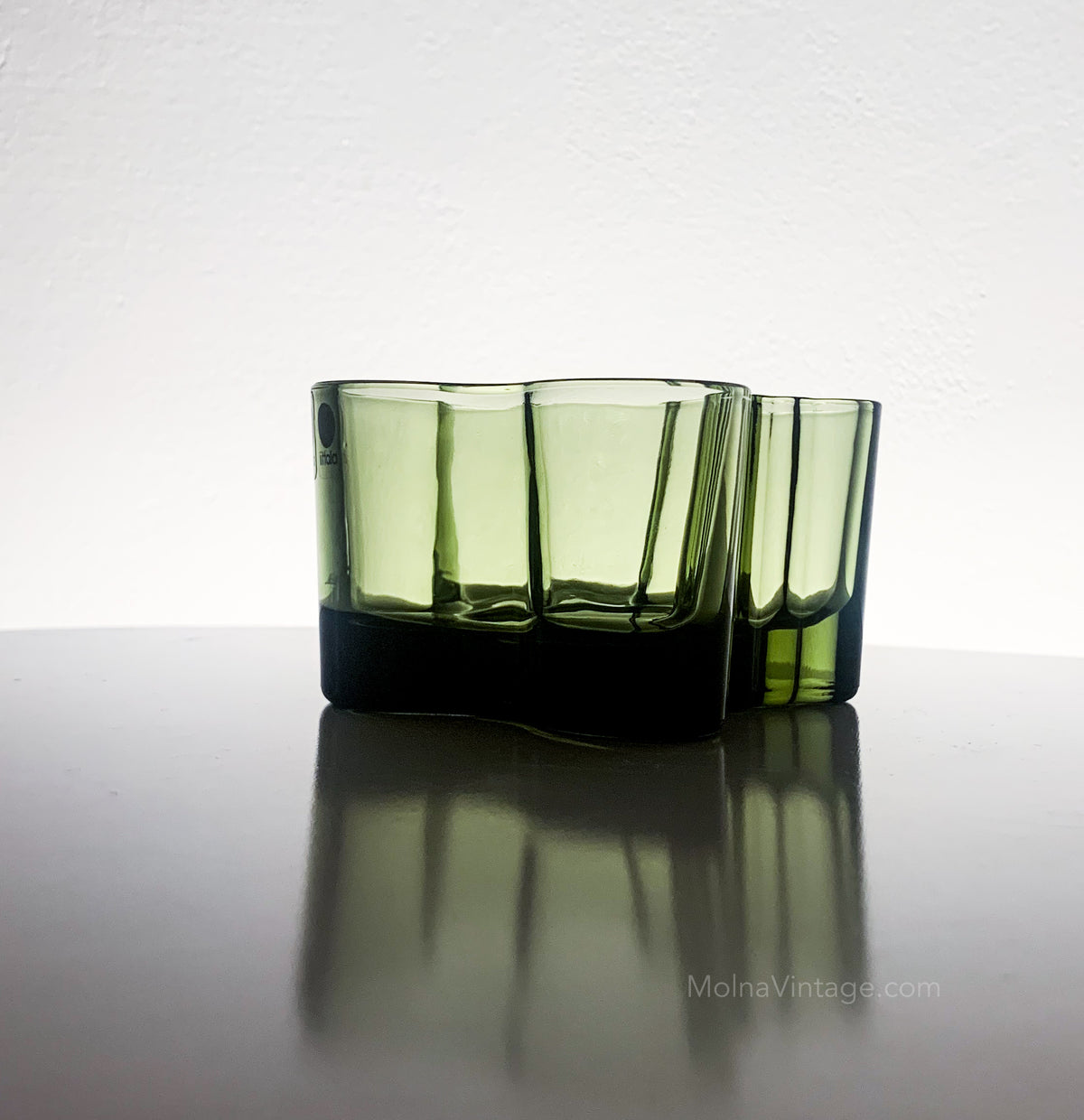 Aalto moss green candle holder | Iittala
