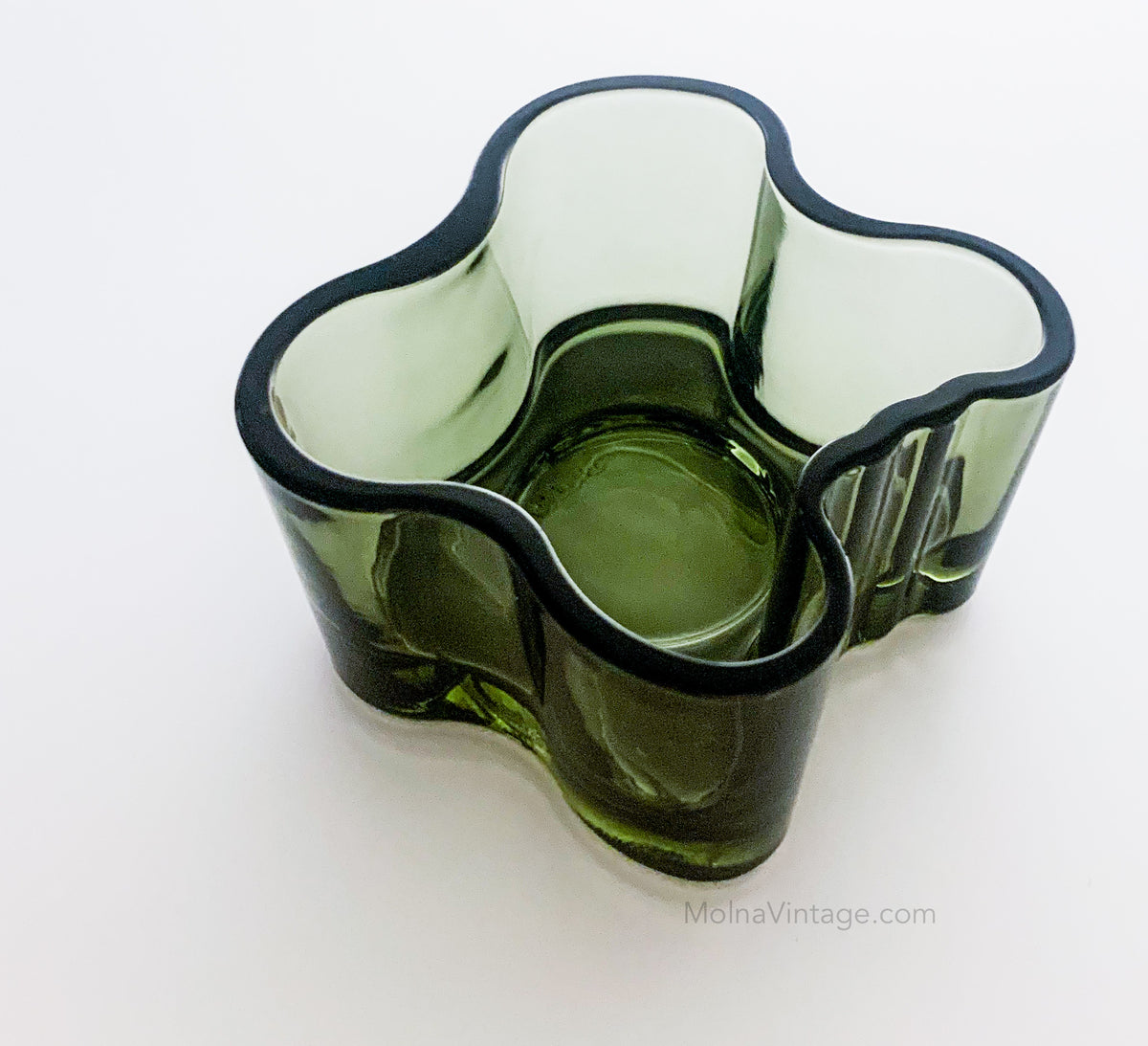Aalto moss green candle holder | Iittala