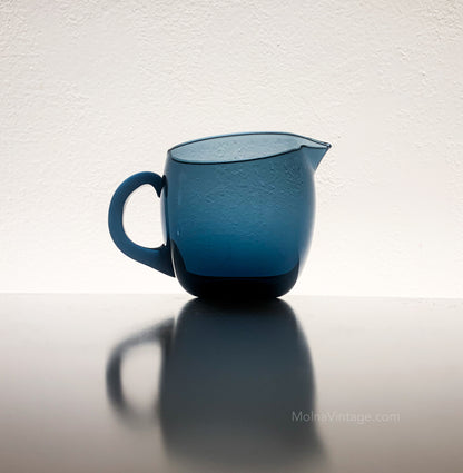 Petrol blue glass creamer | Tapio Wirkkala Iittala