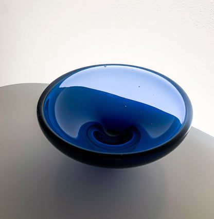 Glass serving bowl, attributed to Per Lütken, Holmegaard
