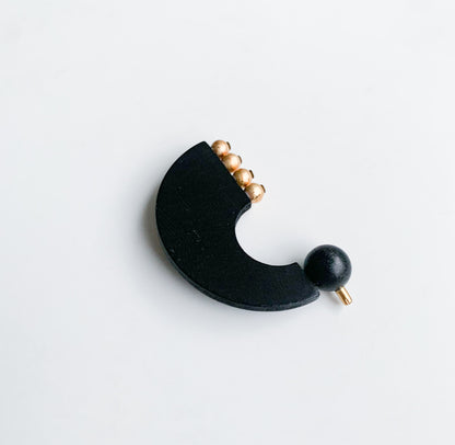 Aarikka Helmilintu Black Wooden Brooch