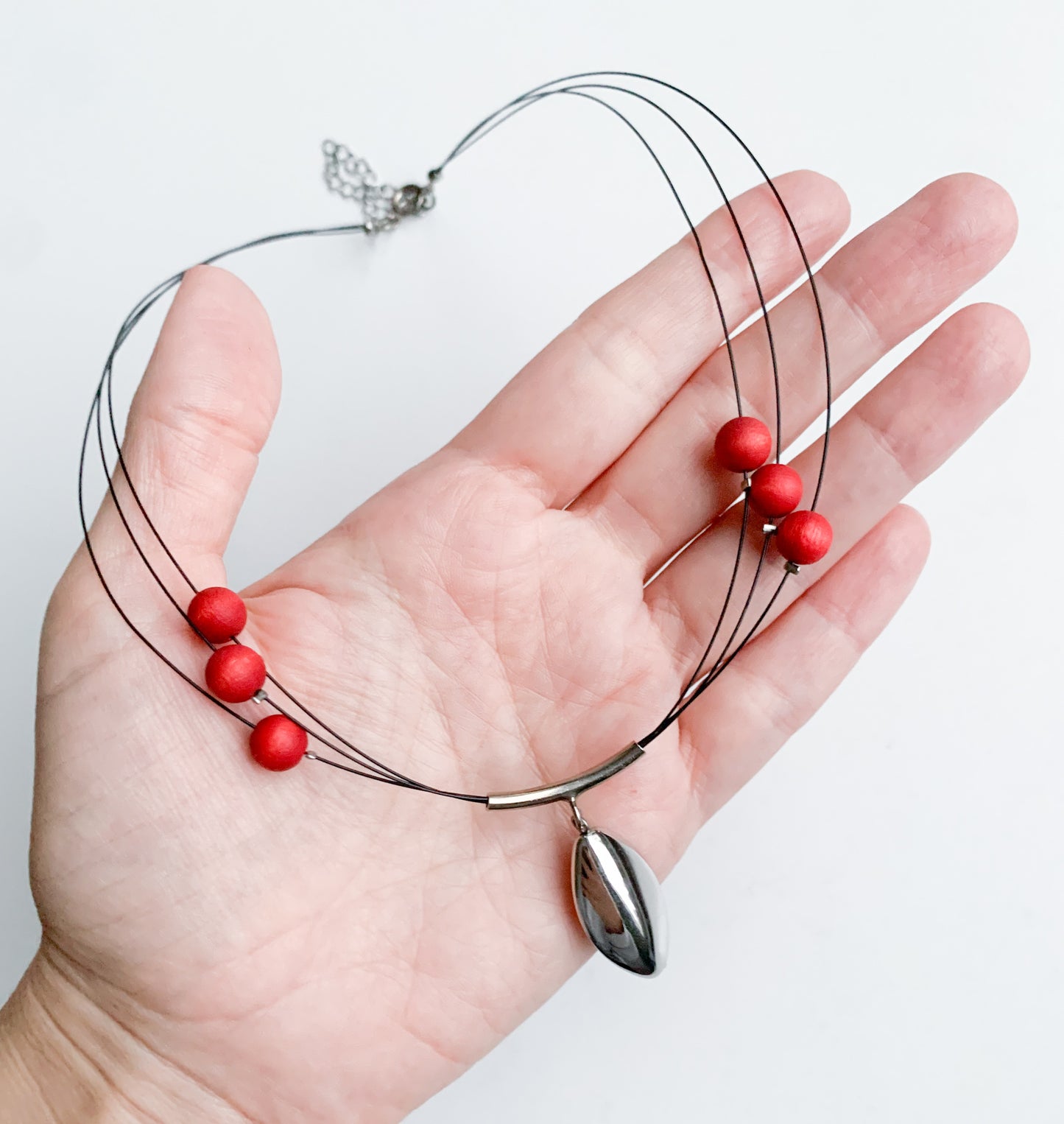 Lingonberry necklace metal pendant | Aarikka Finland