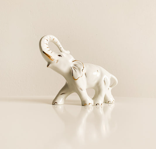 Kuznetsov porcelan Riga | Figurine Elephant White Gold | Molna Vintage