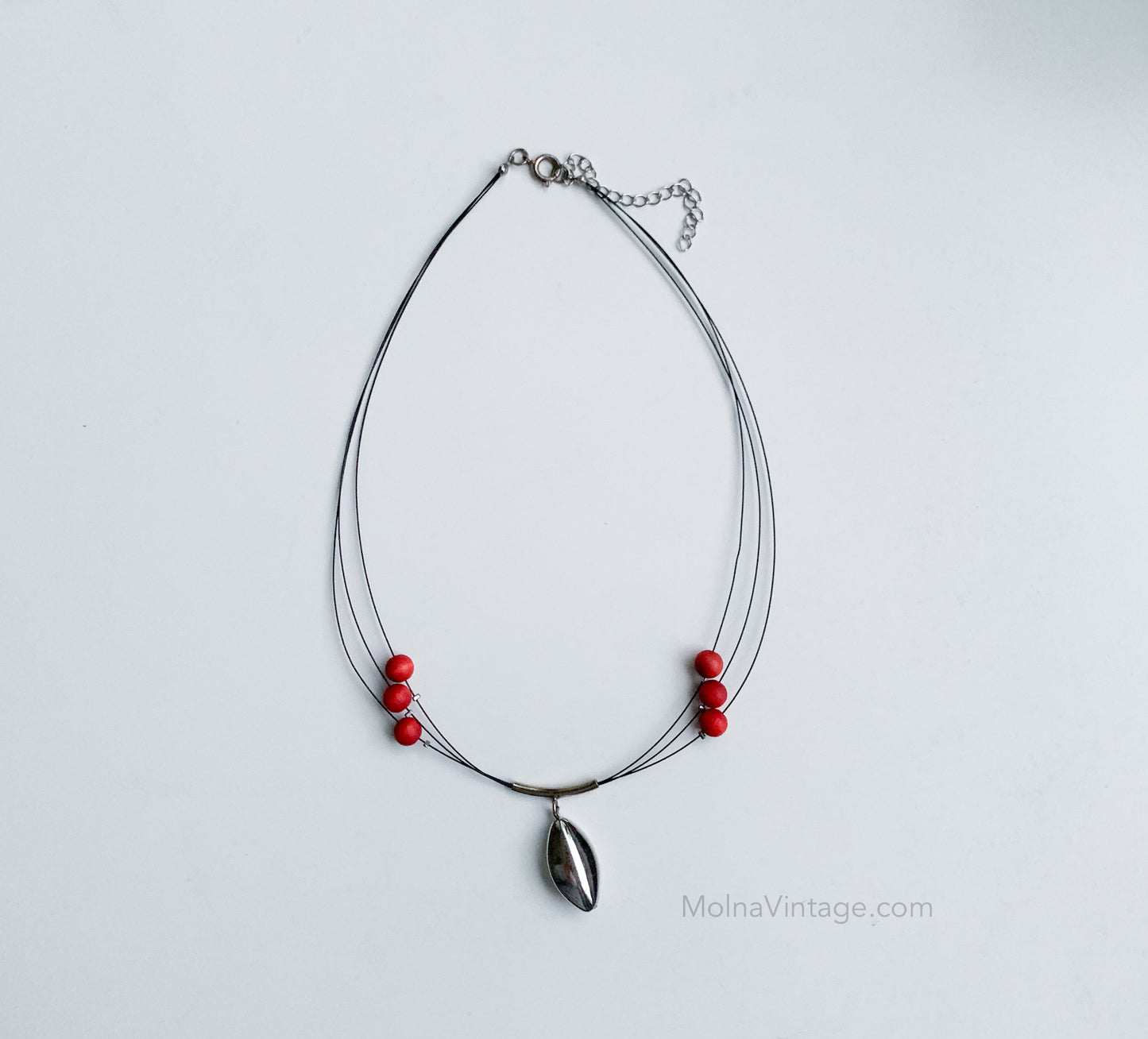 Lingonberry beads wooden necklace metal pendant | Aarikka Finland | Molna Vintage