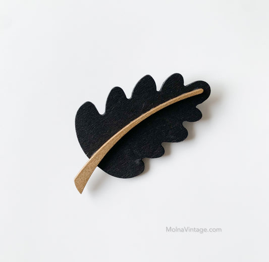 Oak Leaf wooden Brooch | Aarikka Finland | Molna Vintage