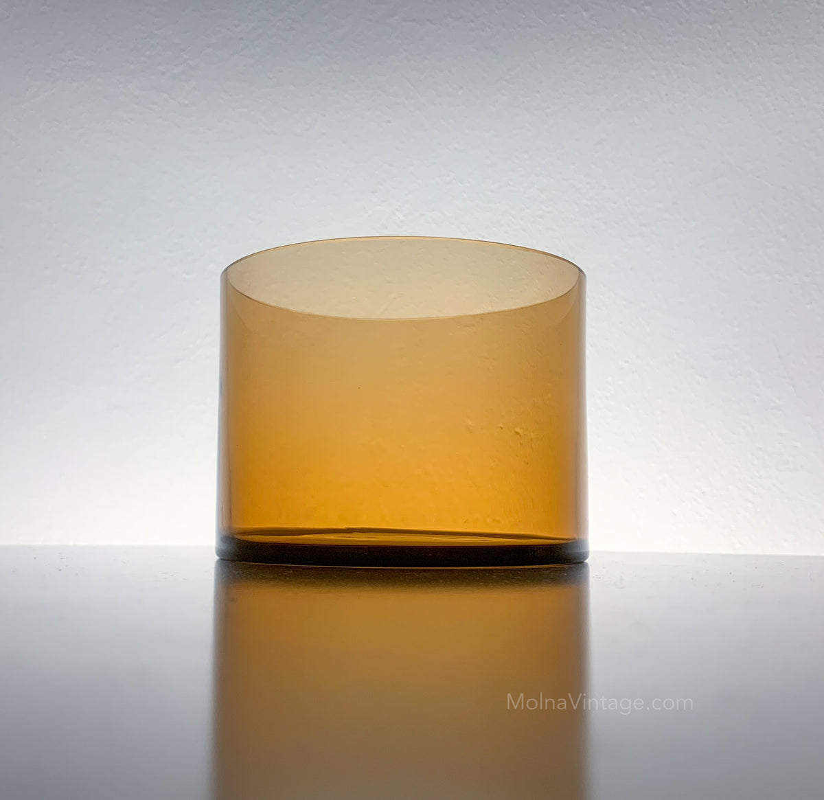 Purtilo amber glass bowl | Kaj Franck Nuutajarvi | Molna Vintage