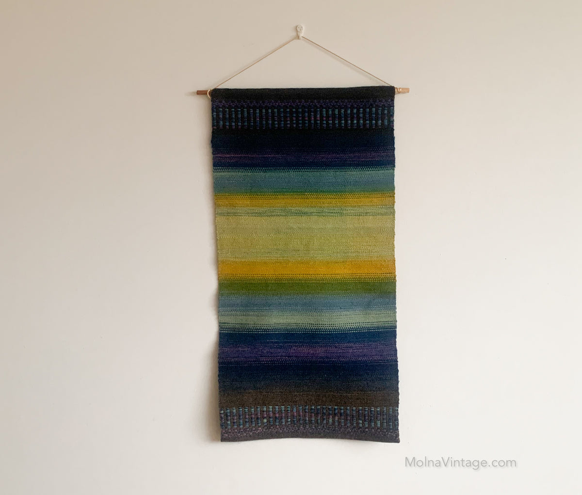 Raanu Tapestry Wool Rug | Taidekutomo Kota | Molna Vintage