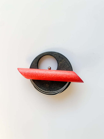 Red Black Orbit | Vintage Wooden Brooch Aarikka Finland | Molna Vintage