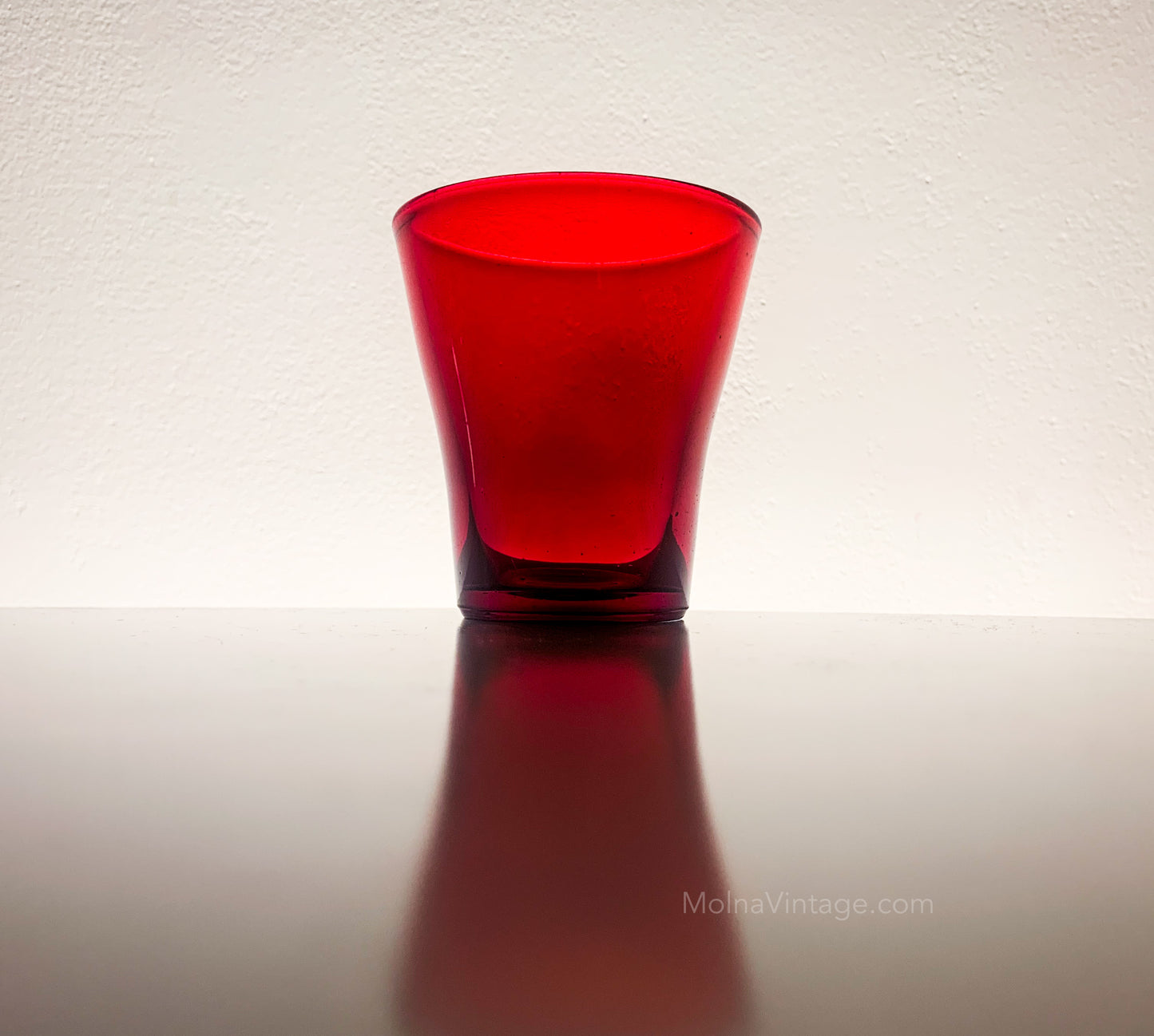 Ruby red Riihmaki tumbler | Riihimaen lasi Finland | Molna Vintage