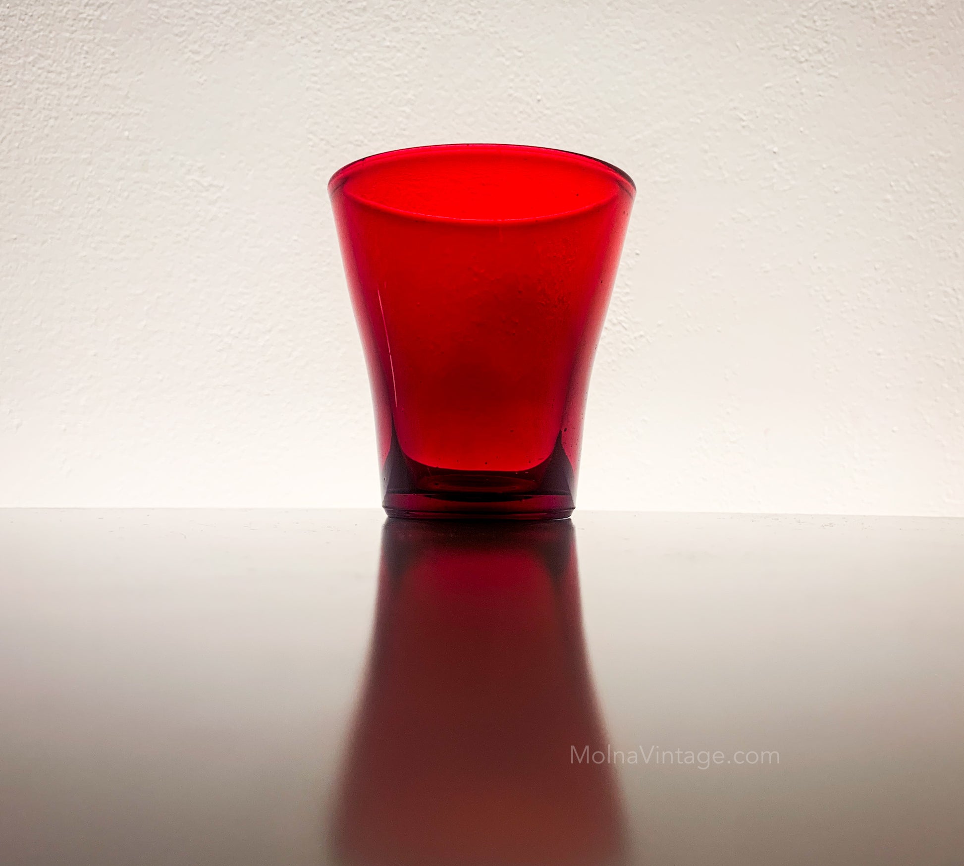 Ruby red Riihmaki tumbler | Riihimaen lasi Finland | Molna Vintage