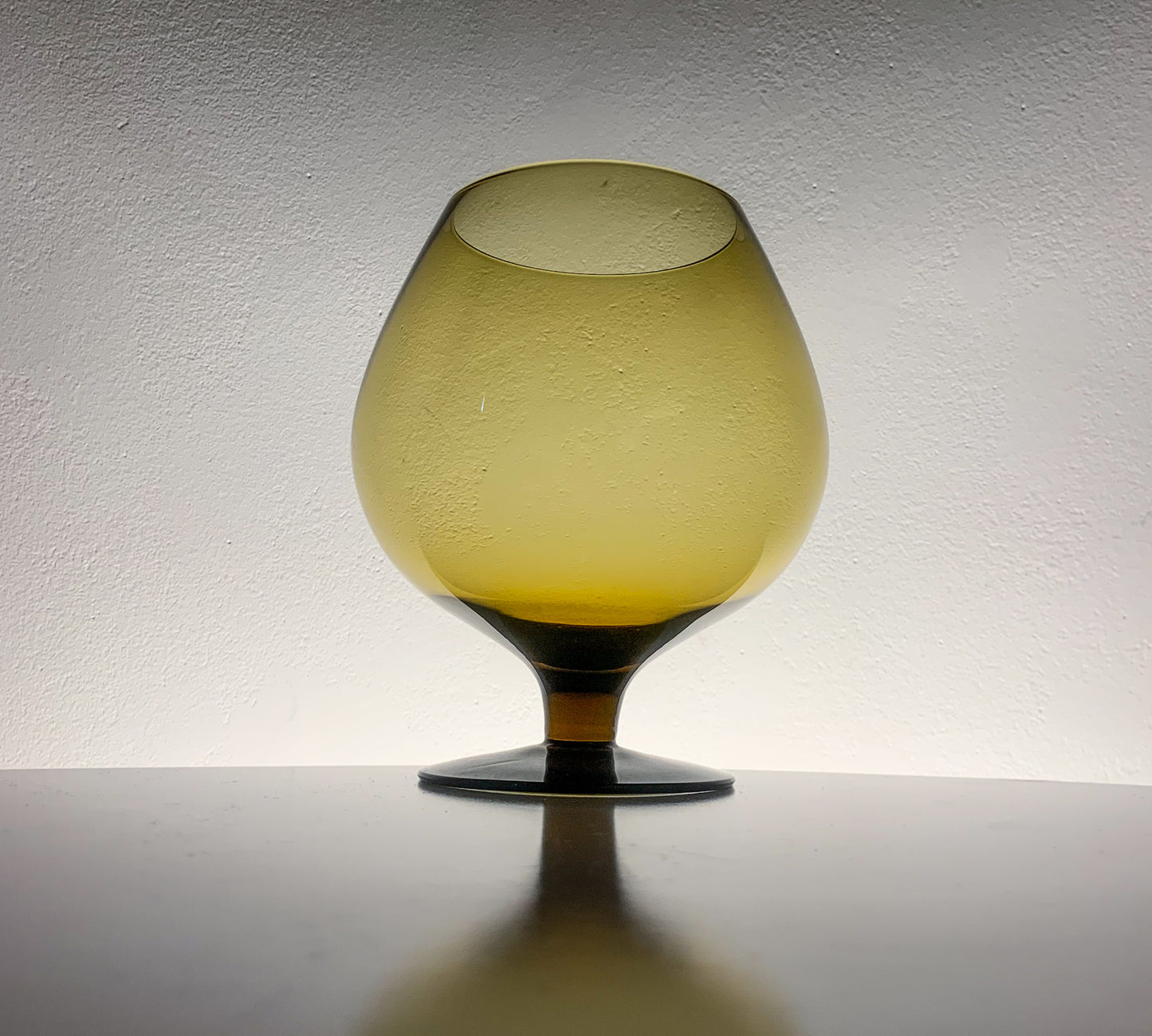 Saara Hopea Vase | Vintage Aroma Glass | Nuutajarvi Finland | Molna Vintage