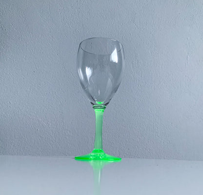 Uranium Glass | Riihimaen lasi Finland | Wine Glass | Molna Vintage