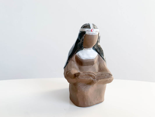 Vintage Ceramic Figurine Girl Nykyrka Motala | Molna Vintage