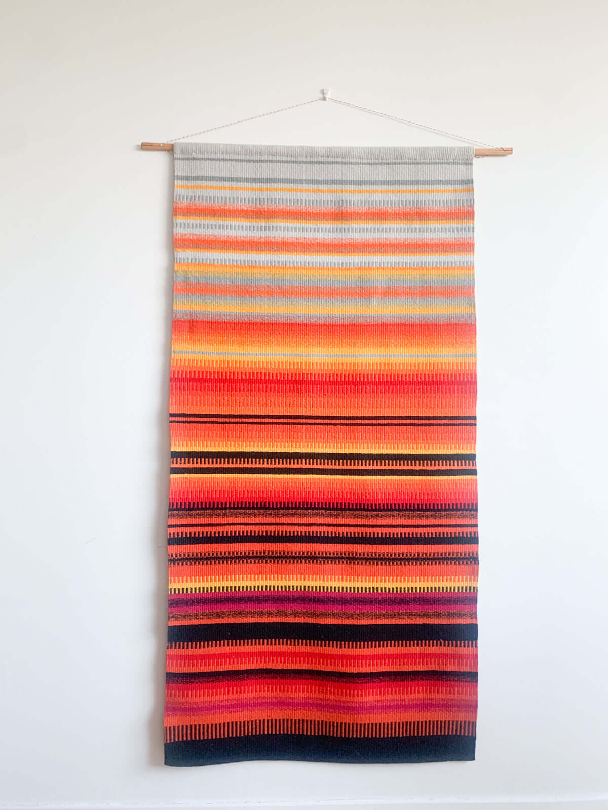 Vintage Rug Arctic Color | Handmade Wool Raanu | Molna Vintage