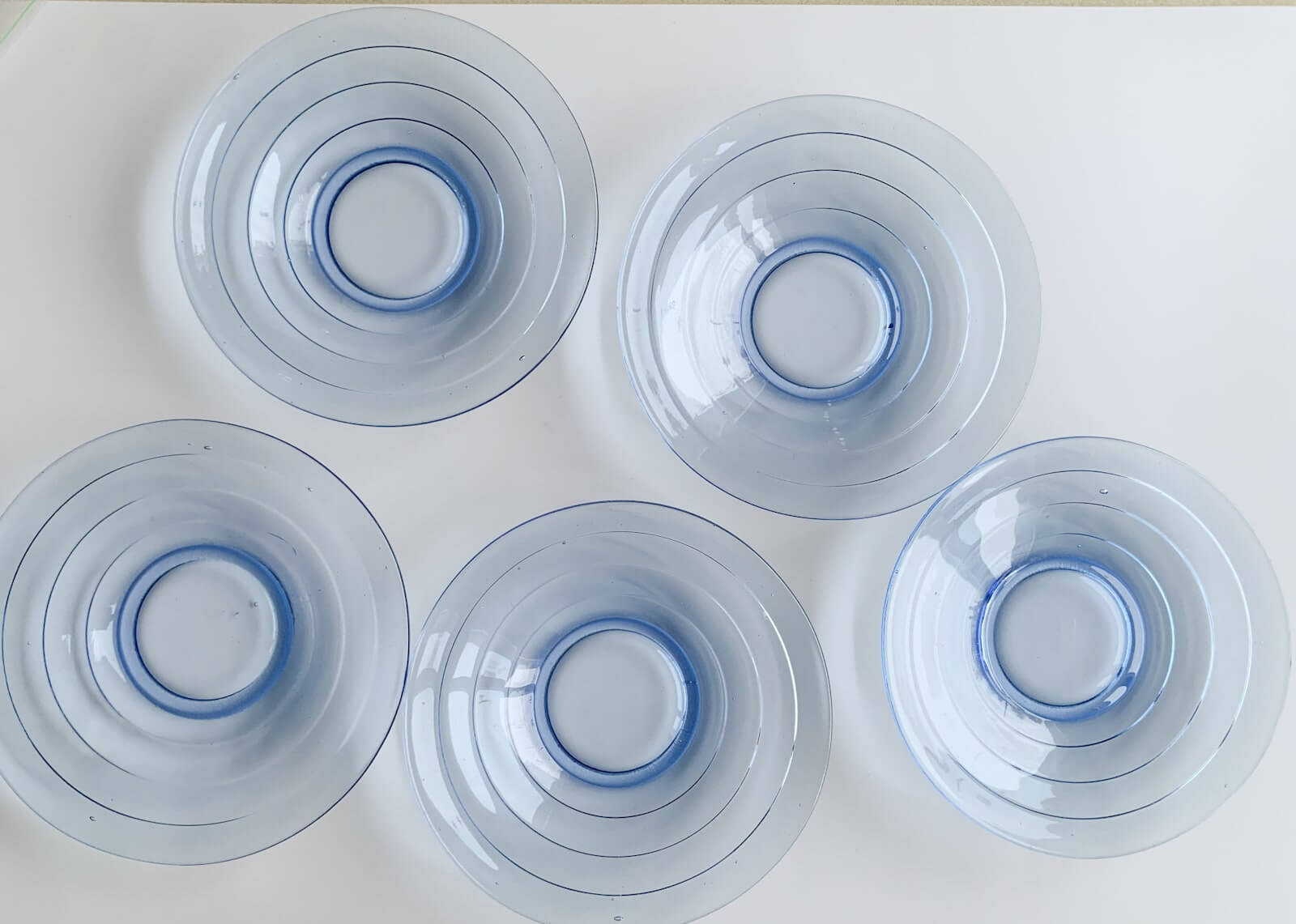 Vintage plates azure blue Aino Aalto Iittala | Molna Vintage