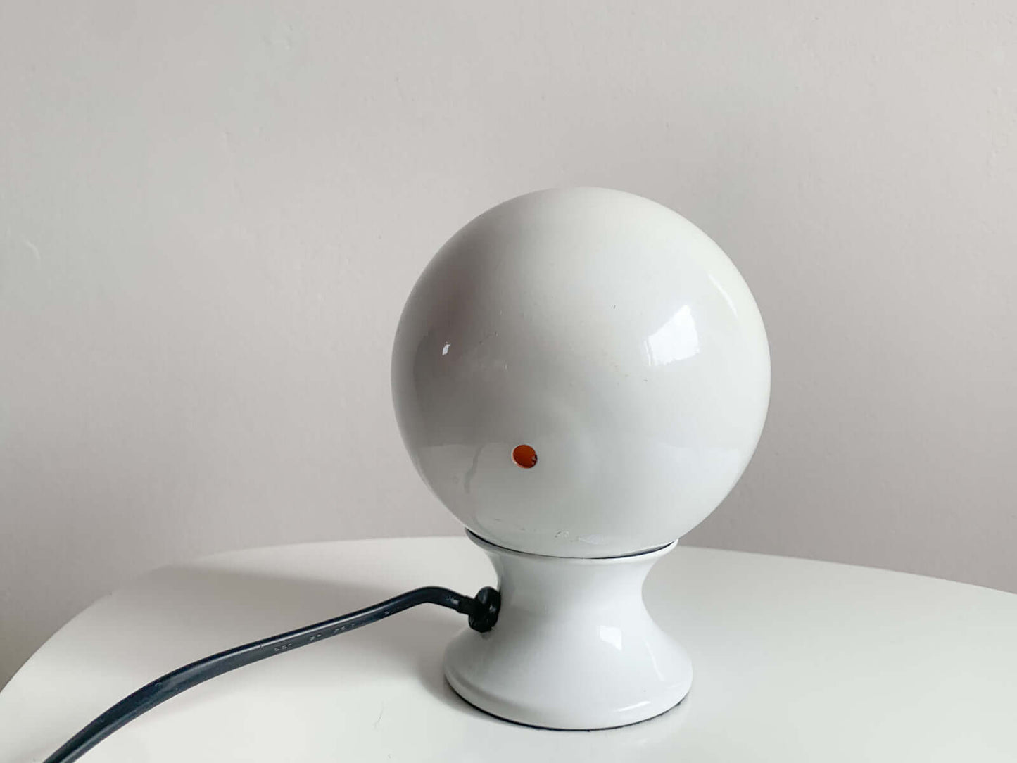 Vintage table lamp round shape, white and orange