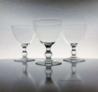 White Wine Glasses Set Savoy | Riihimaen Lasi | Molna Vintage
