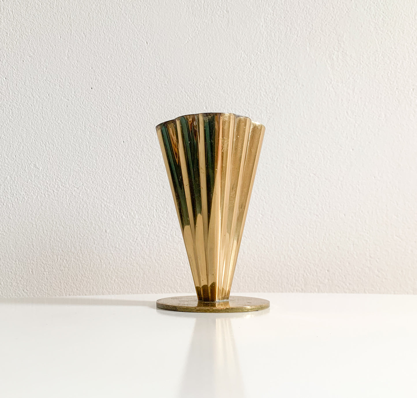 Ystad Metall Gunnar Ander | Gold decorative vase Funkis Art Deco | Molna Vintage