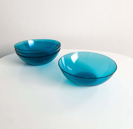 Helena Tynell blue bowls | Vintage glass on Molna Vintage